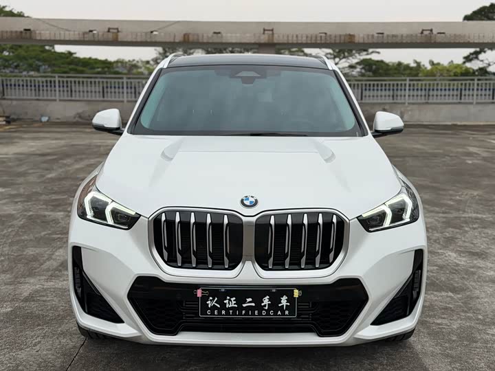 Фото 2 - BMW X1
