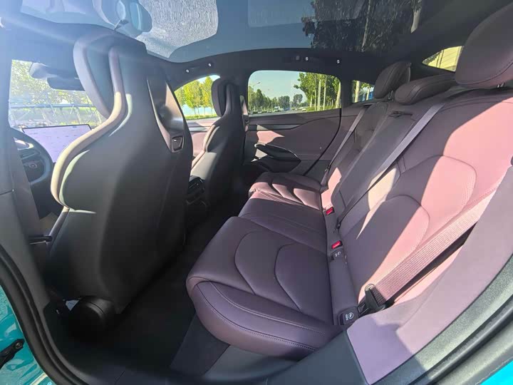 Фото 6 - Xiaomi SU7