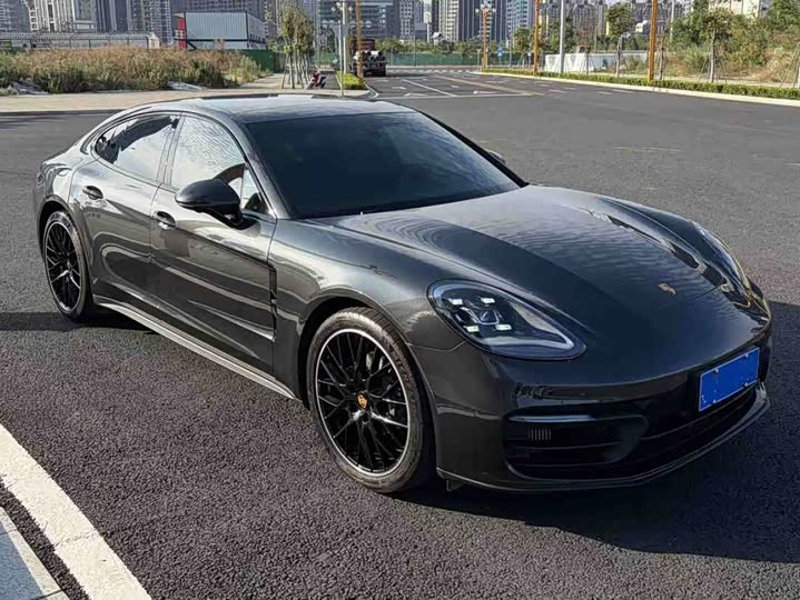 Фото 4 - Porsche Panamera