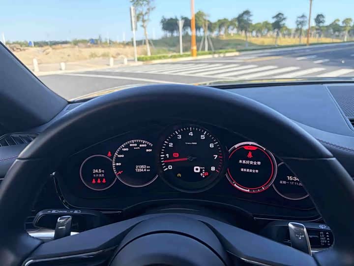 Фото 5 - Porsche Panamera