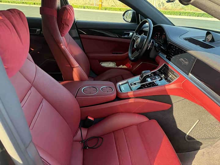 Фото 6 - Porsche Panamera