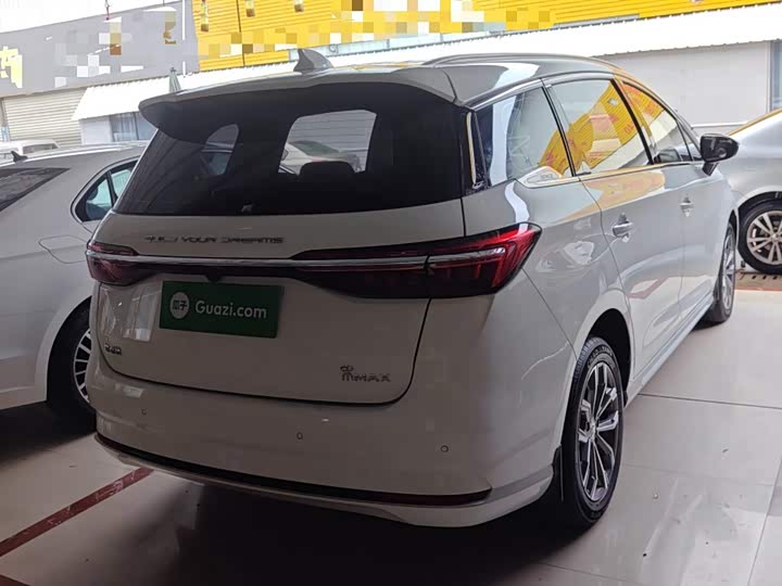 Фото 7 - BYD Song Max