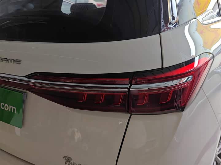 Фото 8 - BYD Song Max