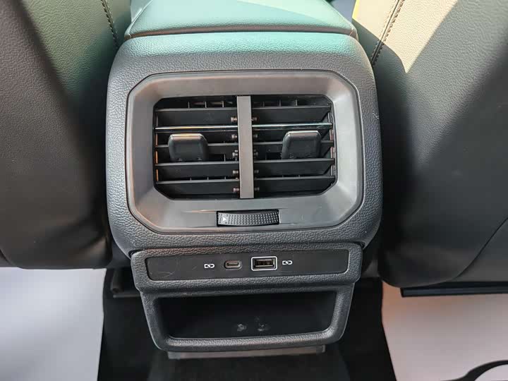 Фото 14 - Volkswagen Tharu