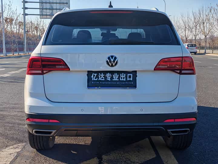 Фото 6 - Volkswagen Tharu