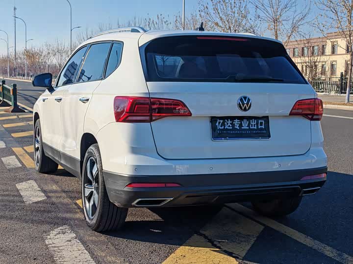 Фото 7 - Volkswagen Tharu