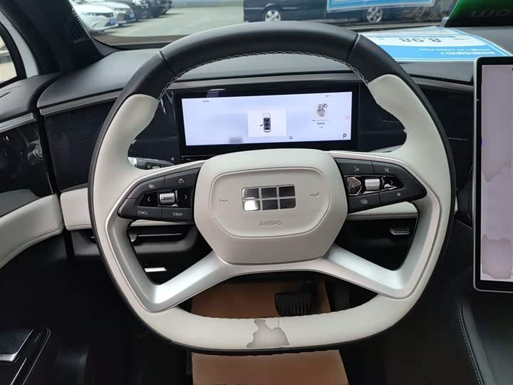 Фото 11 - Geely Galaxy L7