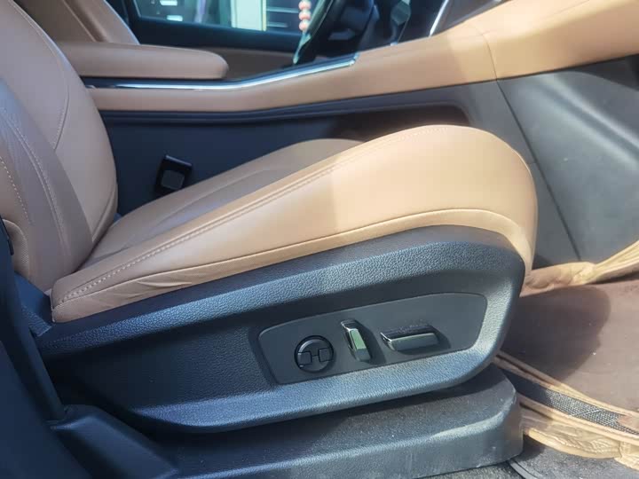 Фото 10 - Nio ES6