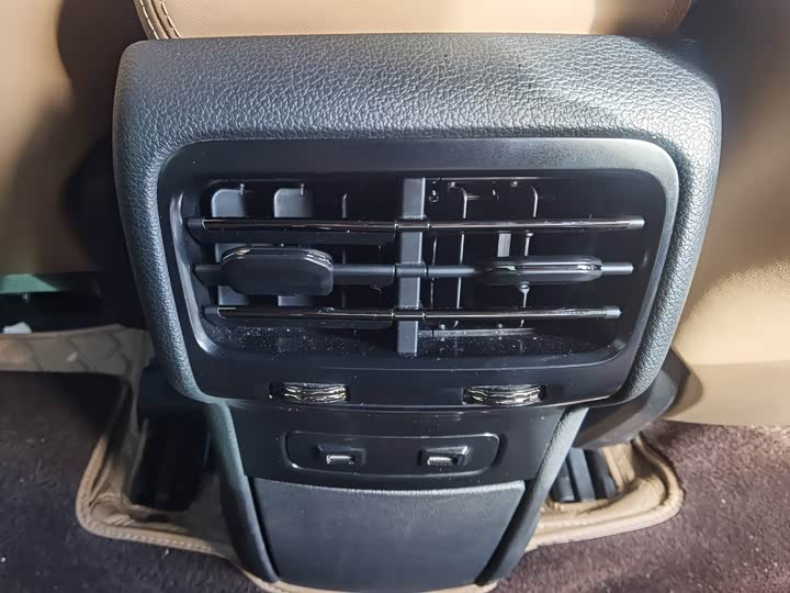 Фото 13 - Nio ES6