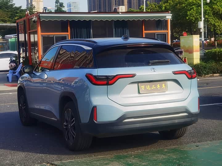 Фото 6 - Nio ES6