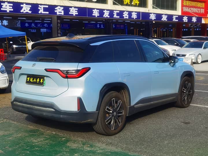 Фото 7 - Nio ES6