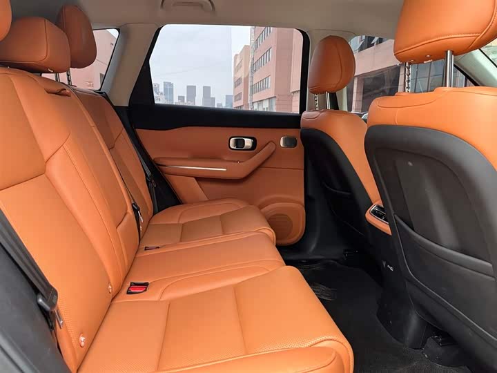 Фото 13 - Leapmotor C10