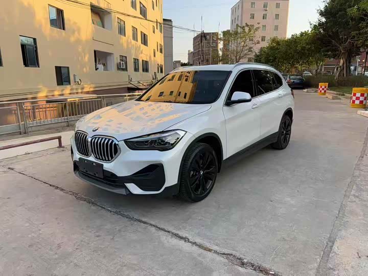 Фото 1 - BMW X1