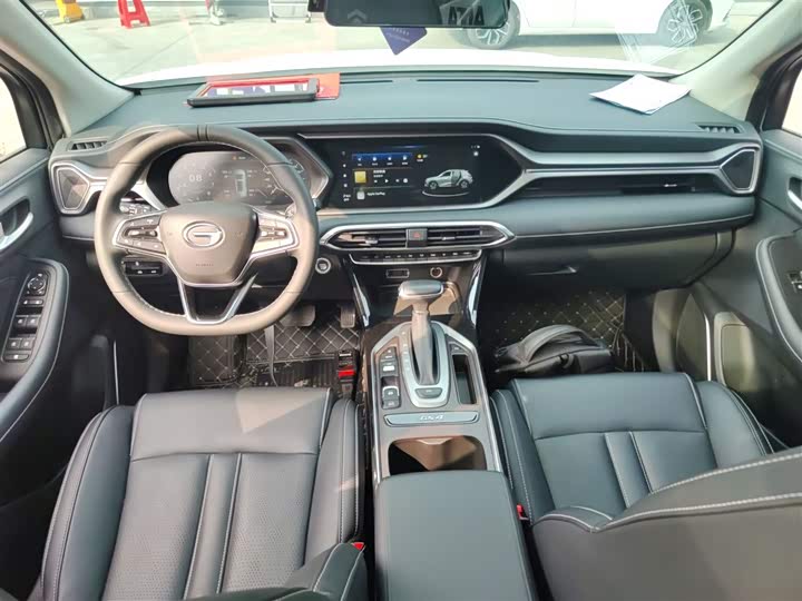 Фото 10 - GAC Trumpchi GS4