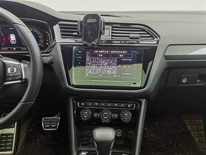 Фото 12 - Volkswagen Tiguan L Pro