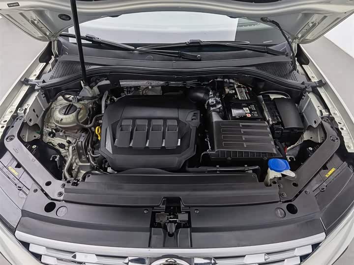 Фото 6 - Volkswagen Tiguan L Pro