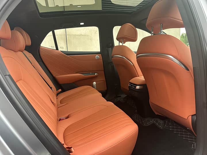 Фото 11 - Changan Qiyuan (Nevo) E07