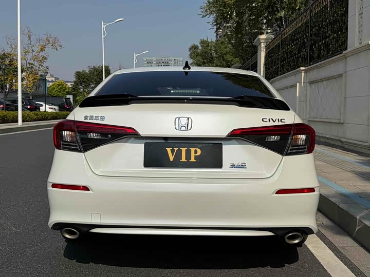 Фото 4 - Honda Civic