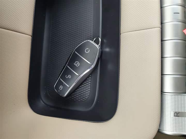 Фото 11 - BYD Dolphin