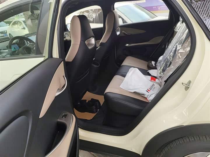 Фото 14 - BYD Dolphin