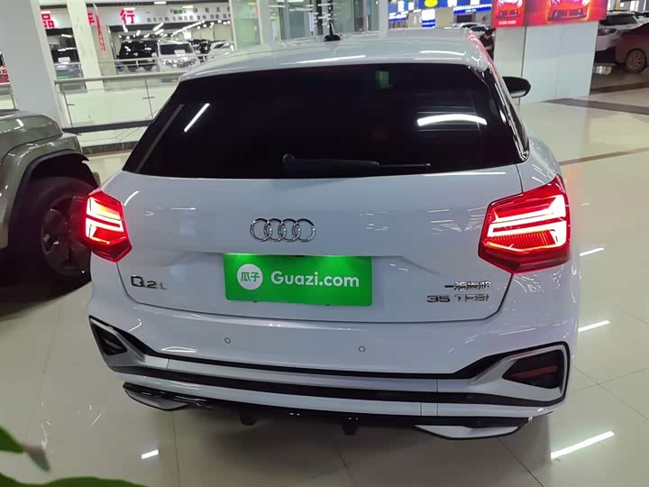 Фото 6 - Audi Q2L