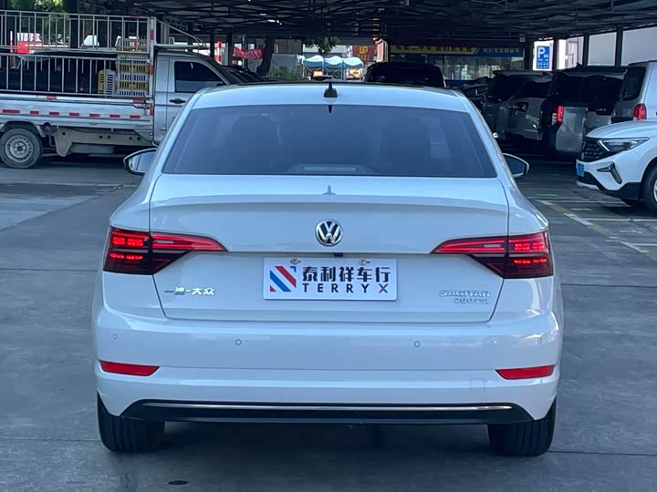 Фото 5 - Volkswagen Sagitar L