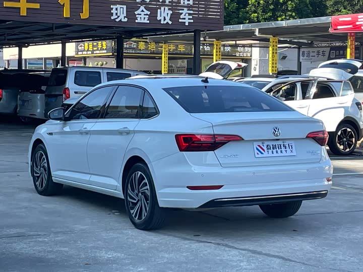 Фото 6 - Volkswagen Sagitar L