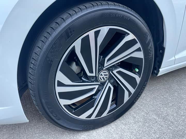 Фото 8 - Volkswagen Sagitar L