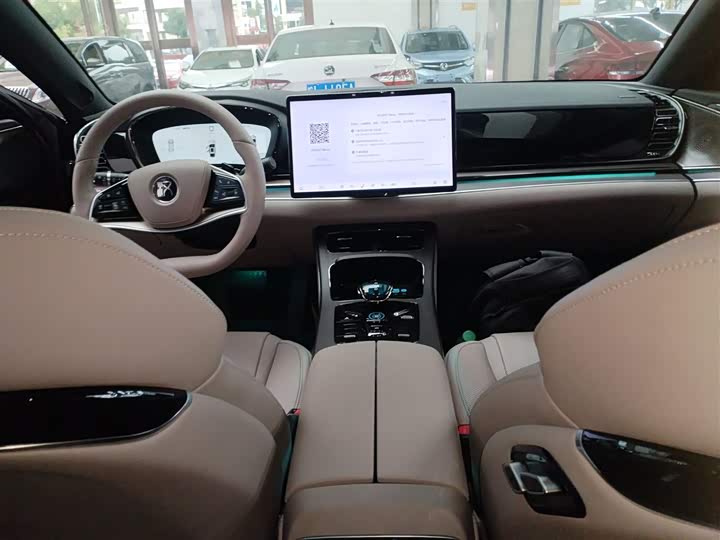 Фото 10 - BYD Han