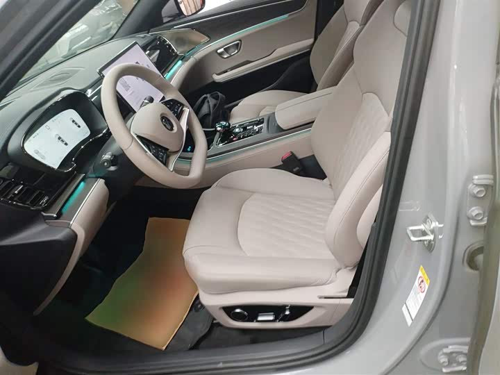 Фото 15 - BYD Han