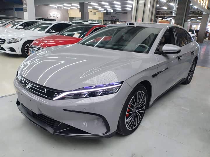 Фото 2 - BYD Han