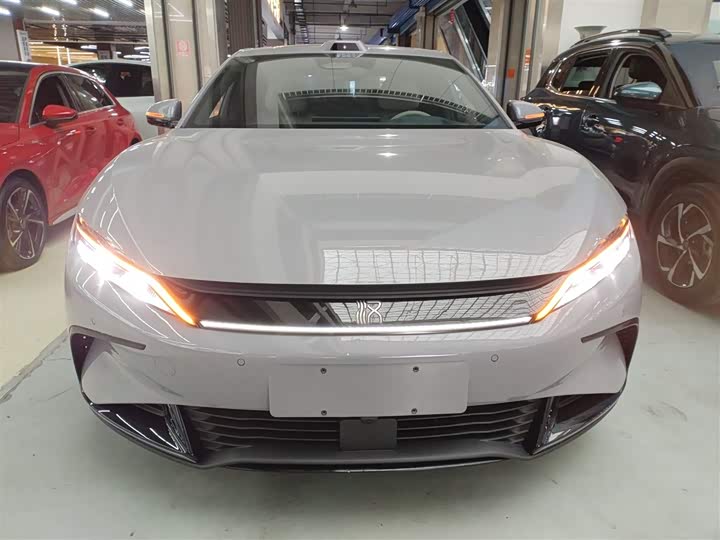 Фото 3 - BYD Han