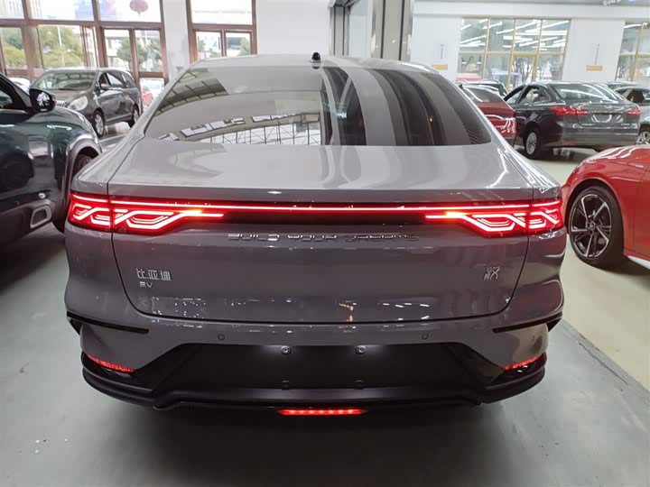 Фото 6 - BYD Han