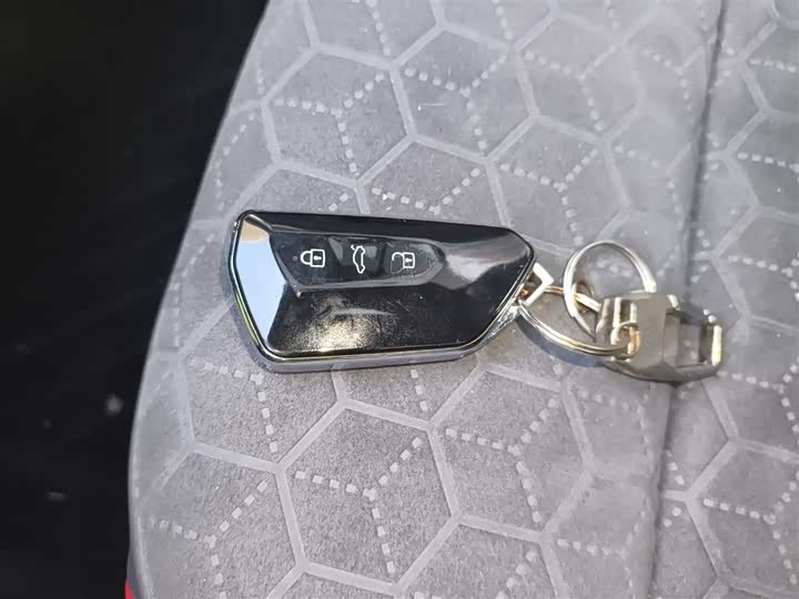 Фото 9 - Volkswagen ID.4 X