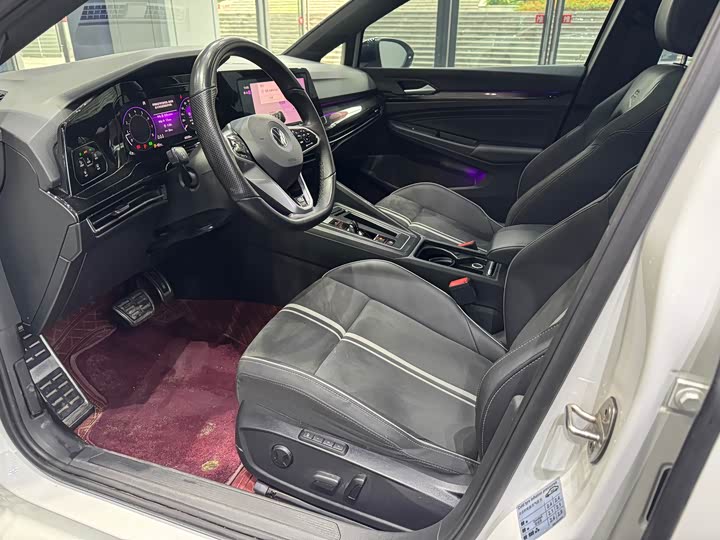 Фото 8 - Volkswagen Golf