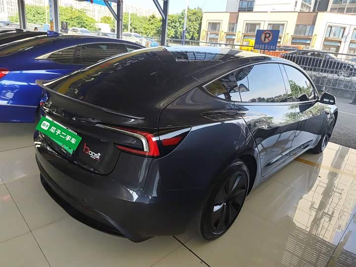 Фото 7 - Tesla Model 3