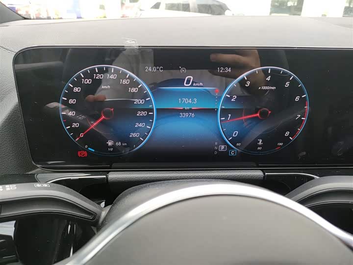 Фото 12 - Mercedes-Benz GLA-Class