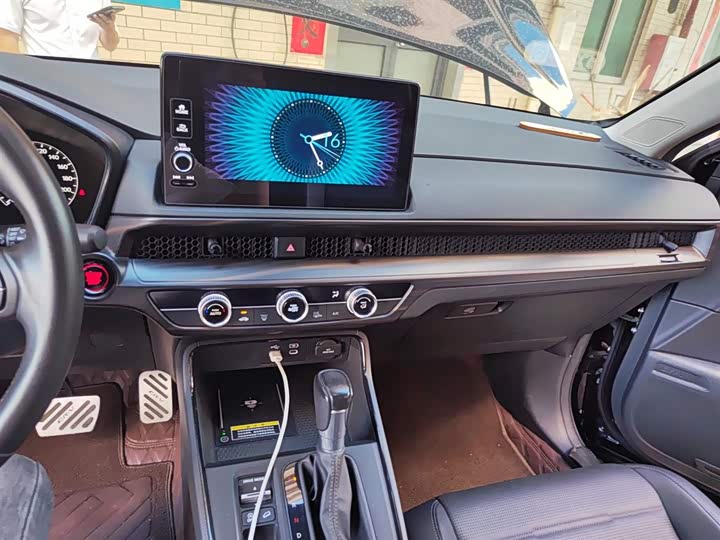 Фото 15 - Honda CR-V