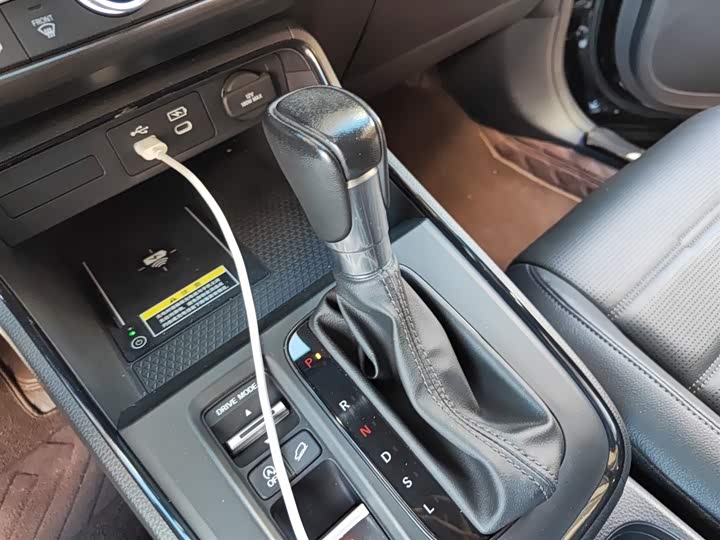 Фото 16 - Honda CR-V