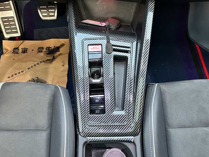 Фото 12 - Volkswagen Golf