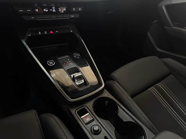 Фото 12 - Audi A3