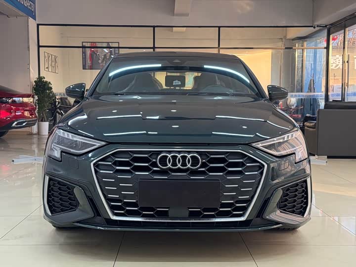 Фото 2 - Audi A3