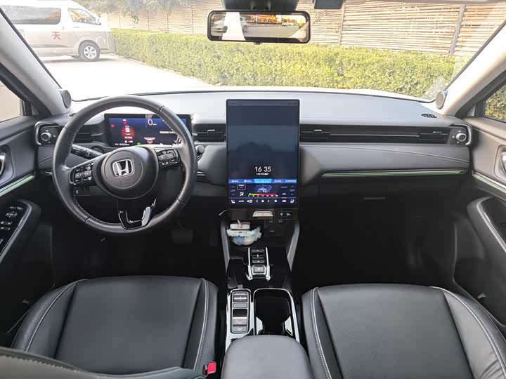 Фото 9 - Honda e:NP1