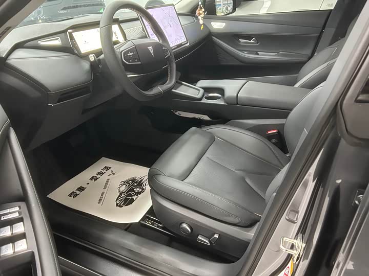 Фото 20 - Changan Deepal SL03