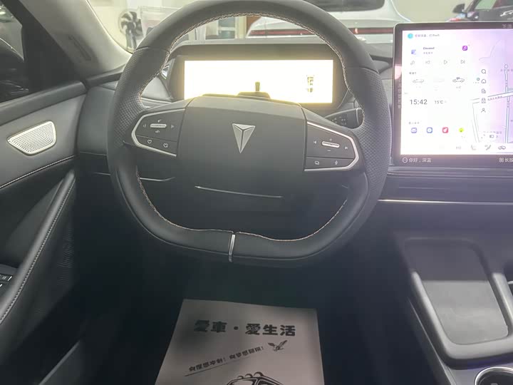 Фото 26 - Changan Deepal SL03