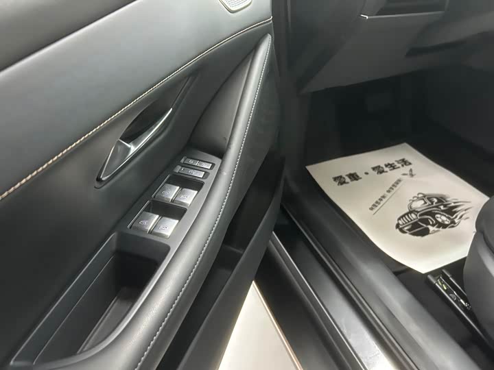 Фото 6 - Changan Deepal SL03