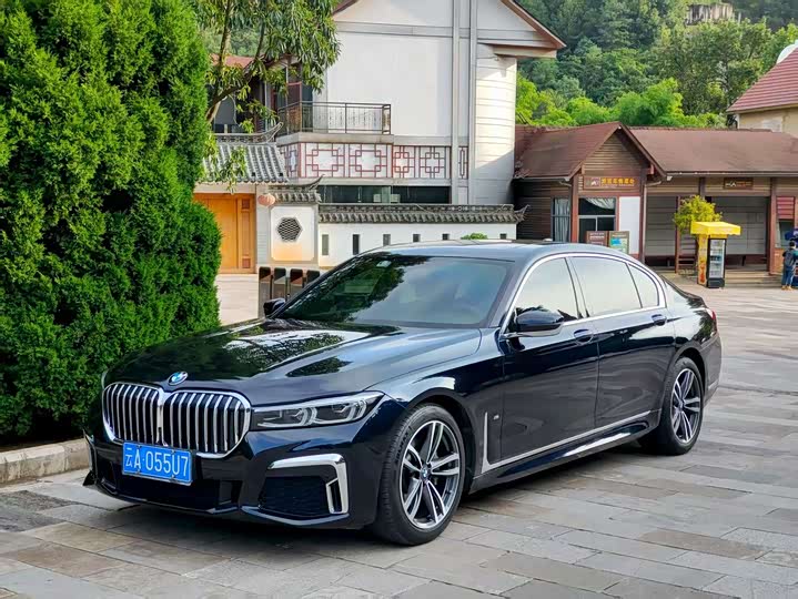 Фото 1 - BMW 7 Series