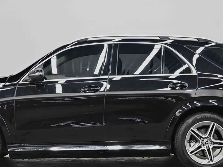 Фото 12 - Mercedes-Benz GLE-Class