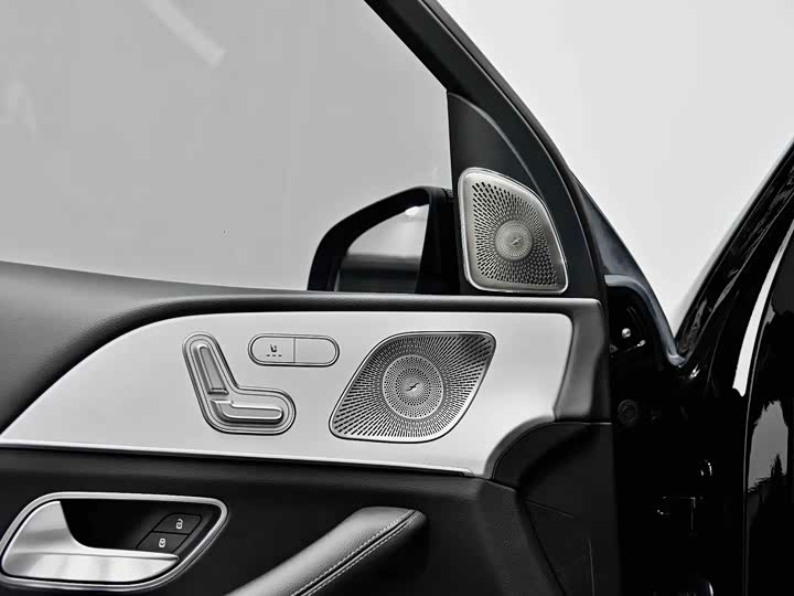 Фото 20 - Mercedes-Benz GLE-Class