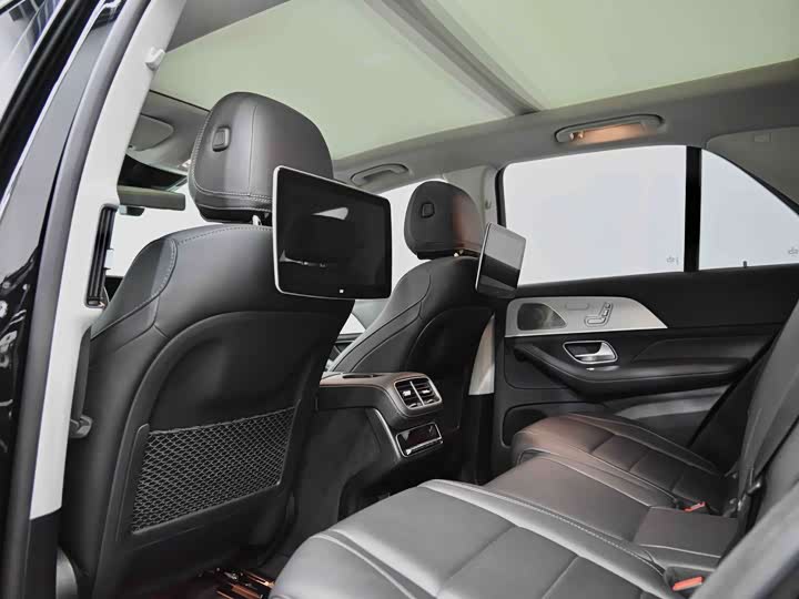 Фото 22 - Mercedes-Benz GLE-Class